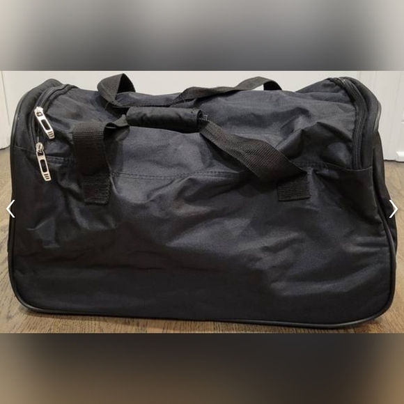 World Disney duffle bag - Picture 5 of 7